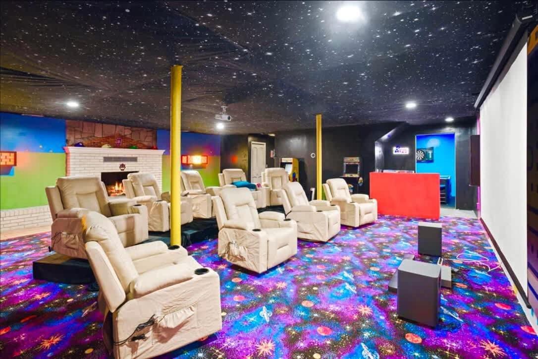 Вілла Gated Mansion - Basketball Court Movie Theater Views Big Stone Gap Екстер'єр фото