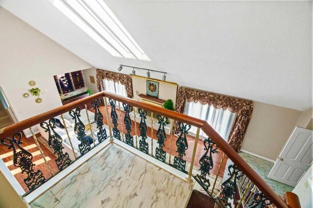 Вілла Gated Mansion - Basketball Court Movie Theater Views Big Stone Gap Екстер'єр фото